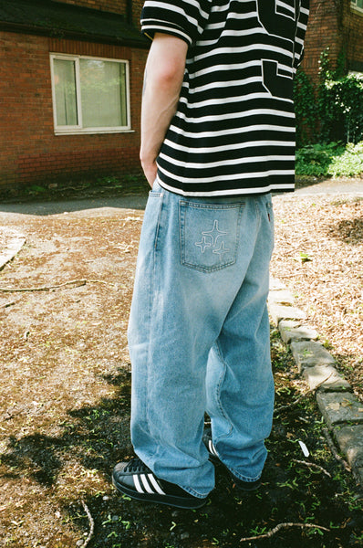 REGULAR DEGULAR LIGHT BLUE WASH DENIM (REGULAR FIT)