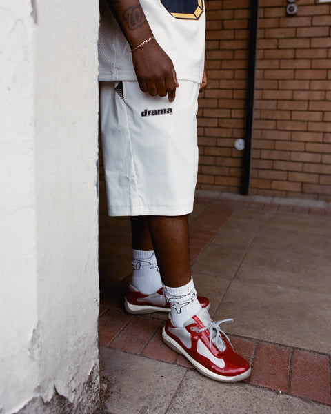LIGHTWEIGHT NYLON SHORTS (IVORY)