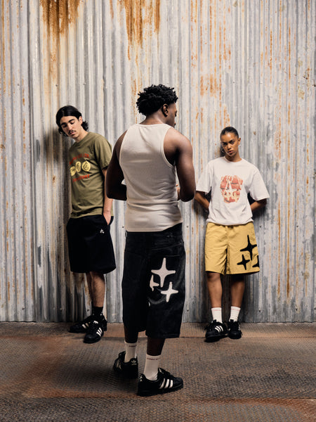 TROPHY TEE (WHITE)