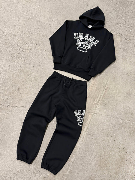 BLACK COLLEGE STUD HOOD