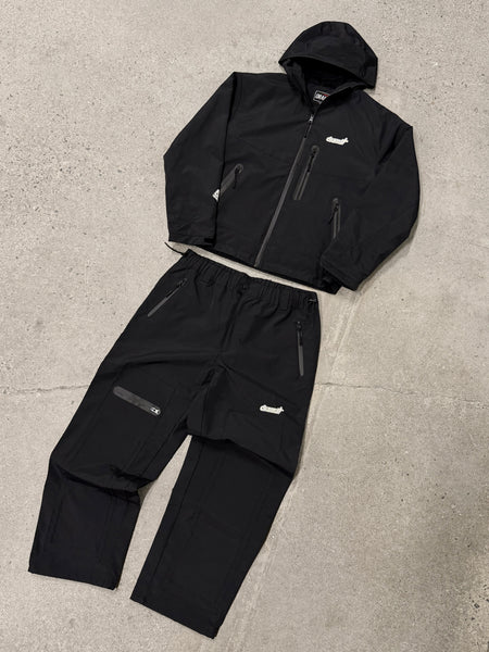 BLACK HEAVY SHELL RAIN JACKET