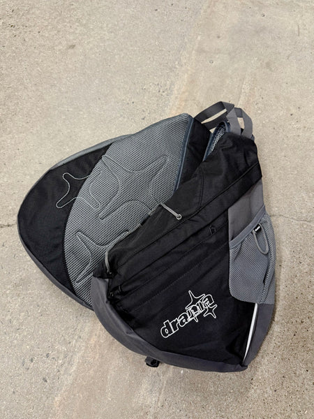 LINE-STA SLING BAG (BLACK)