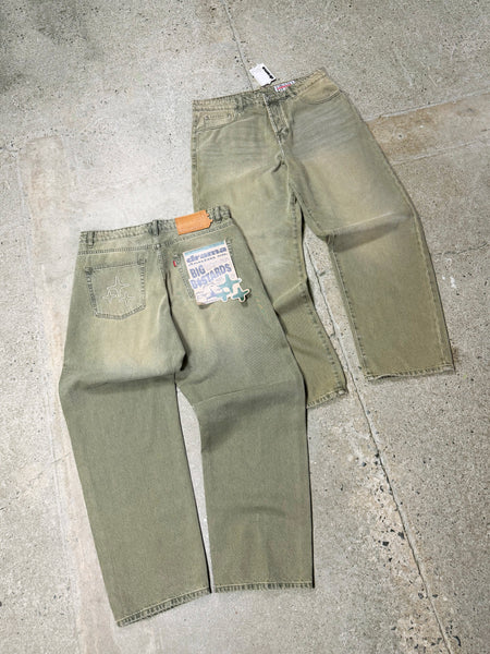 REGULAR DEGULAR GREEN WASH DENIM (REGULAR FIT)