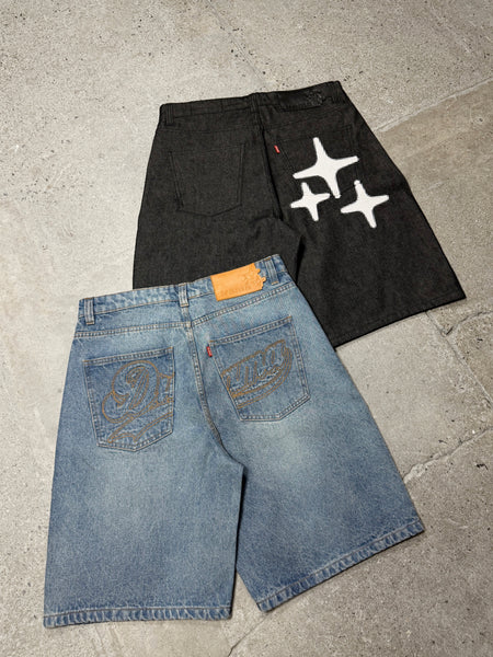 STITCH SCRIPT JUMBO JORTS (LIGHT BLUE WASH)