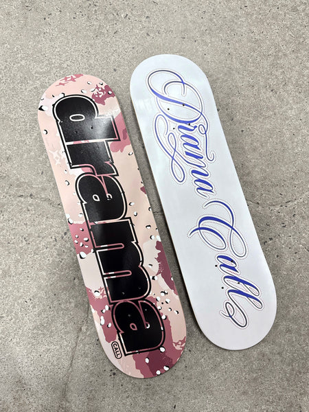 SCRIPT CONTRAST SKATEBOARD