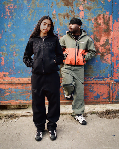 BLACK ON BLACK SCRIPT STUD BOTTOMS